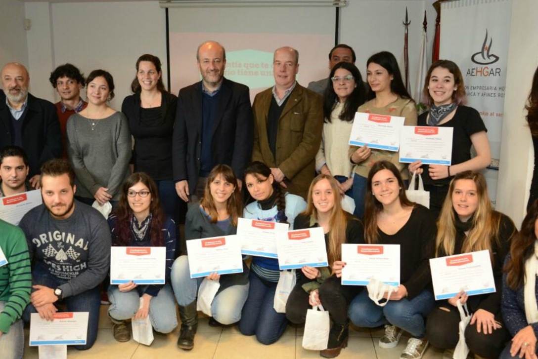 Imagen de Consumo responsable: el municipio entregó certificados a los primeros Divulgadores de Salud en AEHGAR Imagen de Consumo responsable: el municipio entregó certificados a los primeros Divulgadores de Salud en AEHGAR