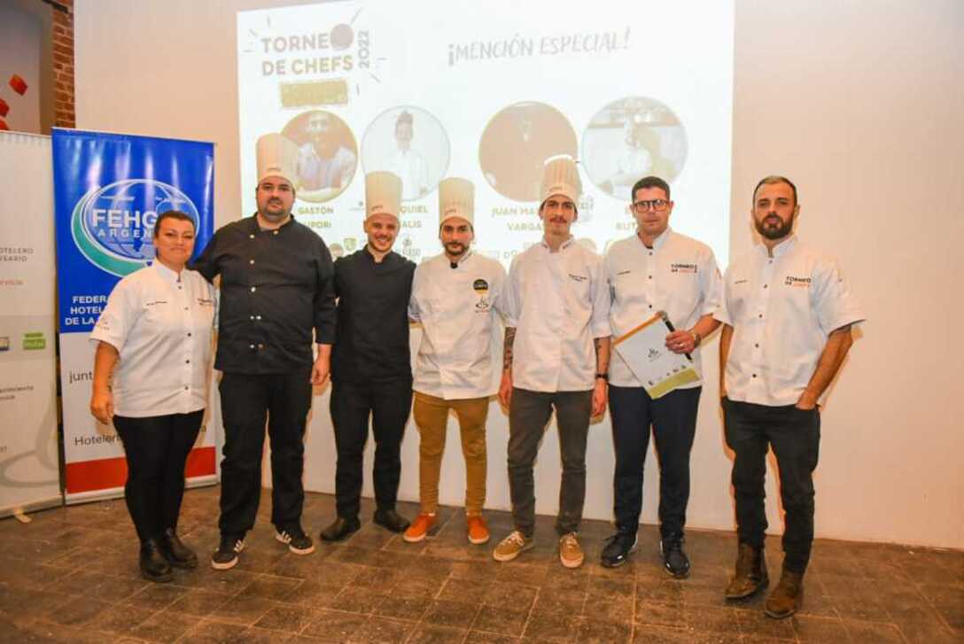 Menciones especiales - Gaston Lipori y Ezequiel Avalis de Japon in Box/ Juan Mnauel Vargas y Eliel Buttice de Gimme Shelter House Menciones especiales - Gaston Lipori y Ezequiel Avalis de Japon in Box/ Juan Mnauel Vargas y Eliel Buttice de Gimme Shelter House