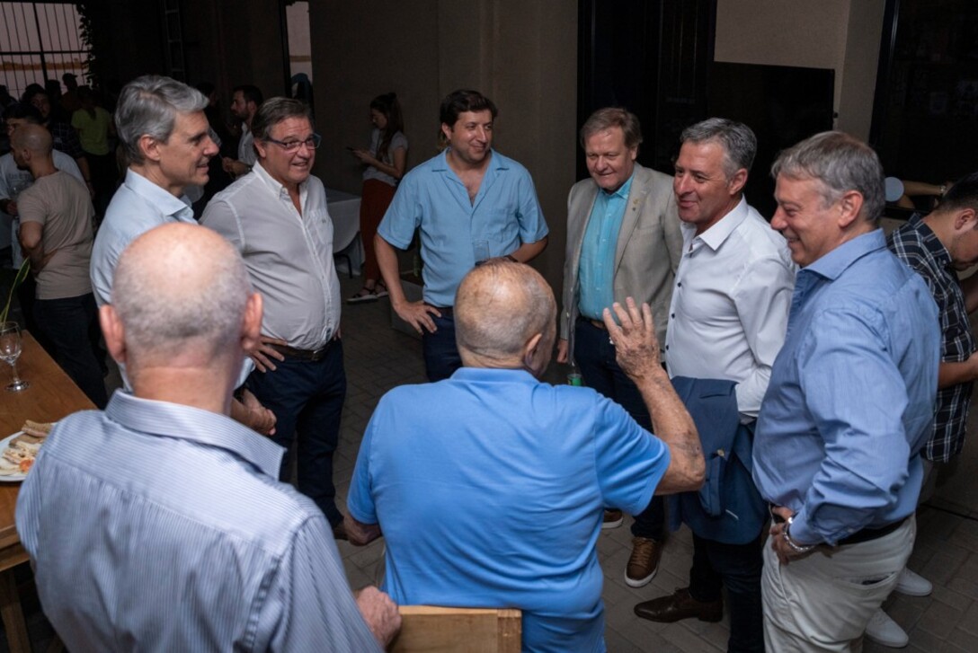 Imagen de AEHGAR DESPIDIÓ EL AÑO CON UN COCKTAIL EN EL CID Imagen de AEHGAR DESPIDIÓ EL AÑO CON UN COCKTAIL EN EL CID