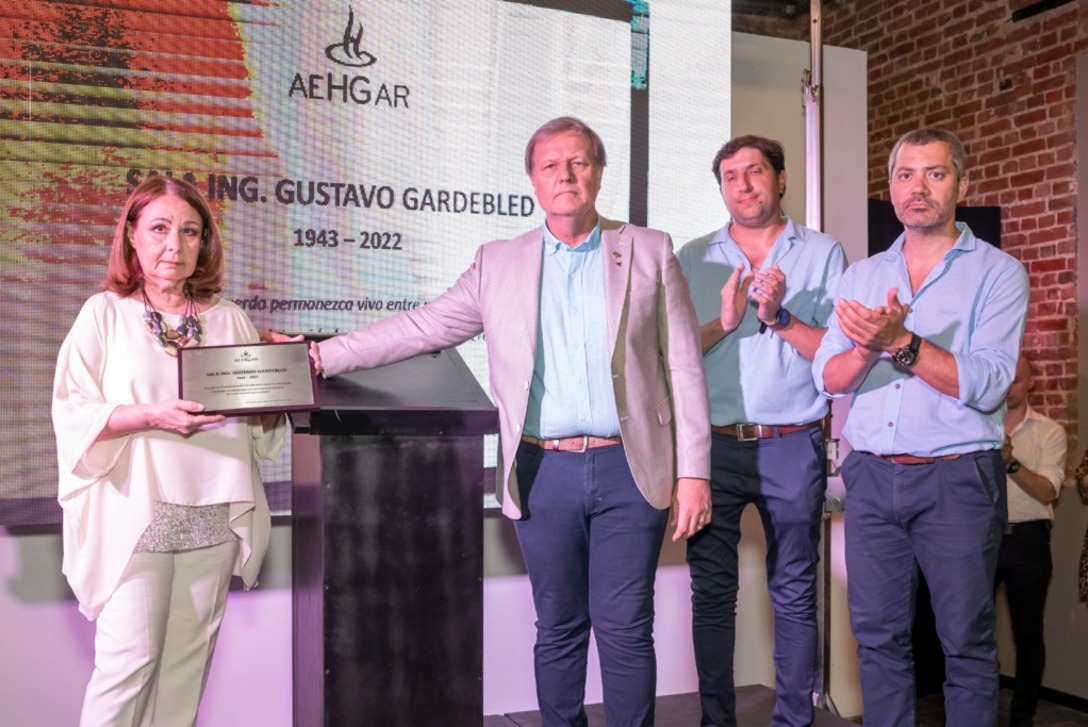 Imagen de AEHGAR DESPIDIÓ EL AÑO CON UN COCKTAIL EN EL CID Imagen de AEHGAR DESPIDIÓ EL AÑO CON UN COCKTAIL EN EL CID