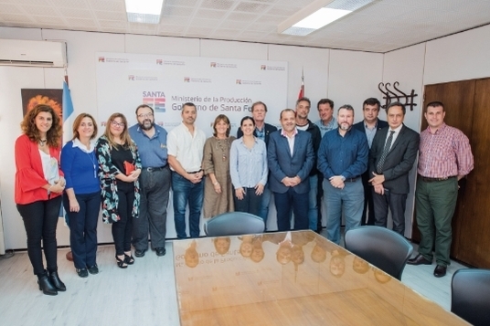 Imagen de Hoteleros gastron&oacute;micos abren sus puertas al primer empleo por la emergencia social