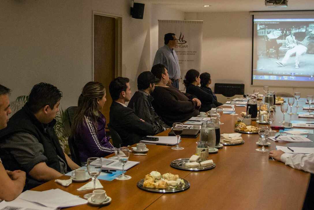 Imagen de Sumando valor: Charlas de Asesoramiento AEHGAR - Recursos Humanos e Higiene y Seguridad