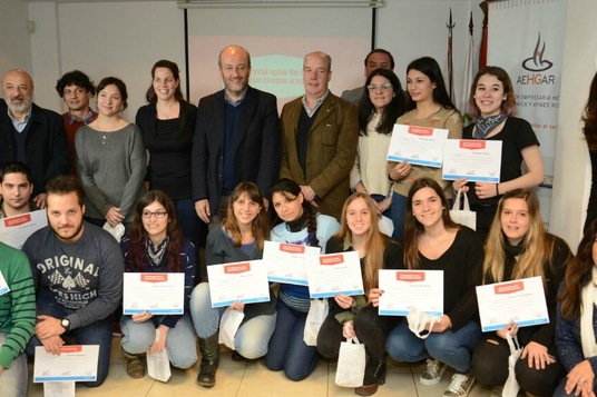 Imagen de Consumo responsable: el municipio entreg&oacute; certificados a los primeros Divulgadores de Salud en AEHGAR