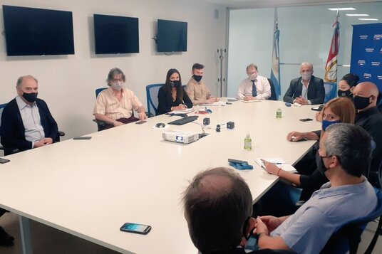 Imagen de Reunión con autoridades policiales y de seguridad de la provincia de Santa Fe.