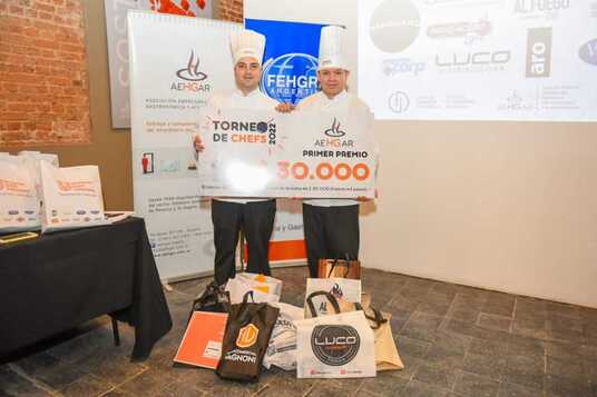 Los ganadores- Elián Ayala y Jorge González de Pullman City Center Los ganadores- Elián Ayala y Jorge González de Pullman City Center