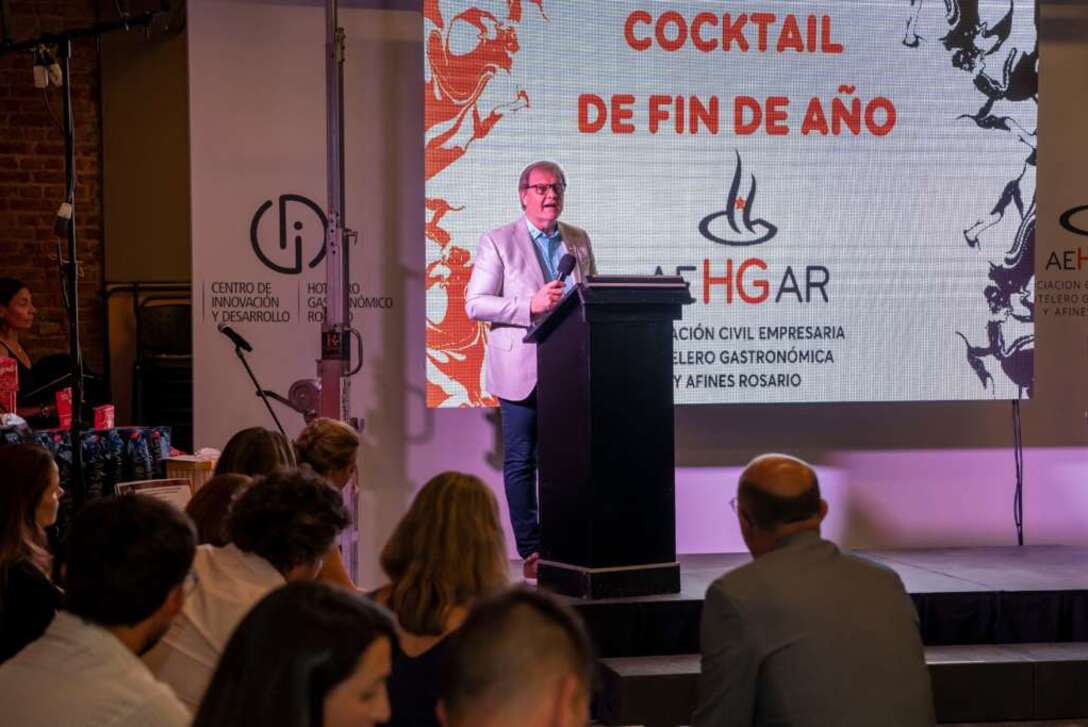Imagen de AEHGAR DESPIDIÓ EL AÑO CON UN COCKTAIL EN EL CID