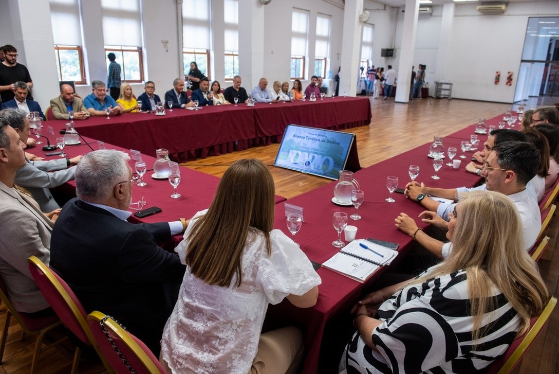 Imagen de Se present&oacute; �Alianza Tur&iacute;stica de Destino�