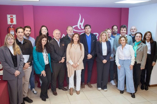 Imagen de Se presentó el Informe Económico de la Actividad Hotelera y Gastronómica de Rosario 2024 Imagen de Se presentó el Informe Económico de la Actividad Hotelera y Gastronómica de Rosario 2024